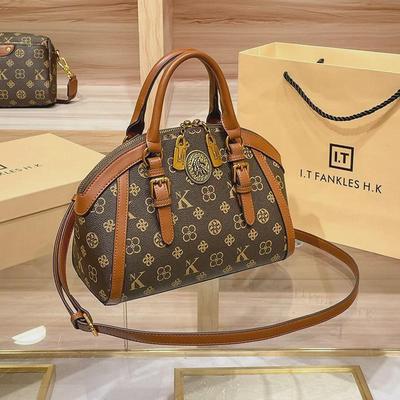 2024 Women's Genuine Leather Retro Crossbody Shell Handbag