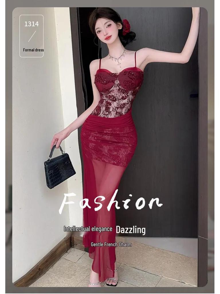 Sinnliches rotes Spitzen-Taillenbetonendes Camisole Abendkleid