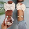 Nouveau Style Grandes Tailles Sandales Plates Confortables et Simples à Bout Rond et Bout Ouvert pour Femmes, avec Décoration Nœud et Perles Métalliques, Parfaites pour l'Été Décontracté