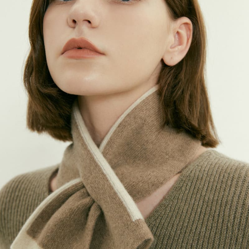 

BB’DE SOLI’DE ella cross muffler (4 color) grey