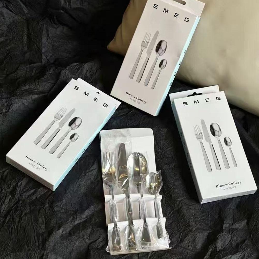 4 יחידות סט סכו"ם מערבי מפלדת אל-חלד מזלג כפית סכין כלי שולחן מערביים כפית קינוח סכו"ם מלוטש סטים מטבח