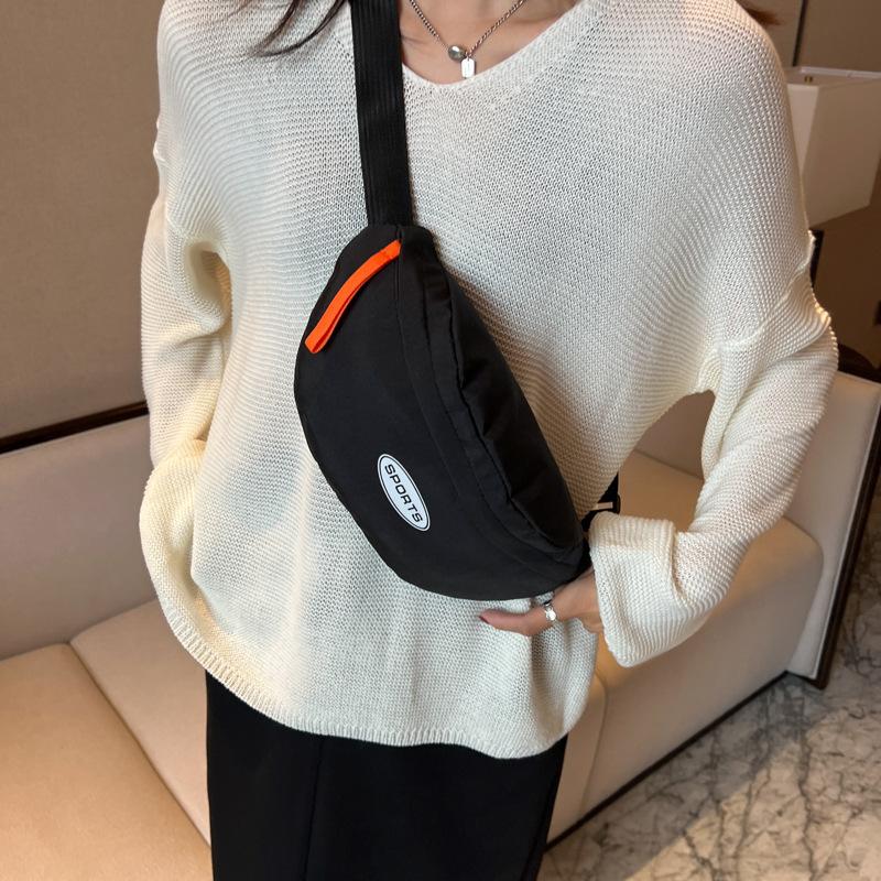 

Модна брендова нагрудна сумка Чоловіча нішева повсякденна сумка-месенджер Класний рюкзак Спортивна кишеня Проста сумка для мобільного телефону Сумка на плече Жіноча 30X14X8cm чорний