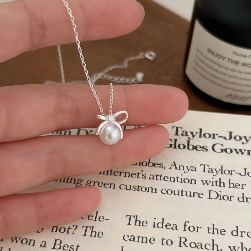 Korean-Style Titanium Steel Pearl Necklace, Niche, Ultra-Shiny Micro-Inlaid Zircon Pendant, Clavicle Chain, Neck Chain