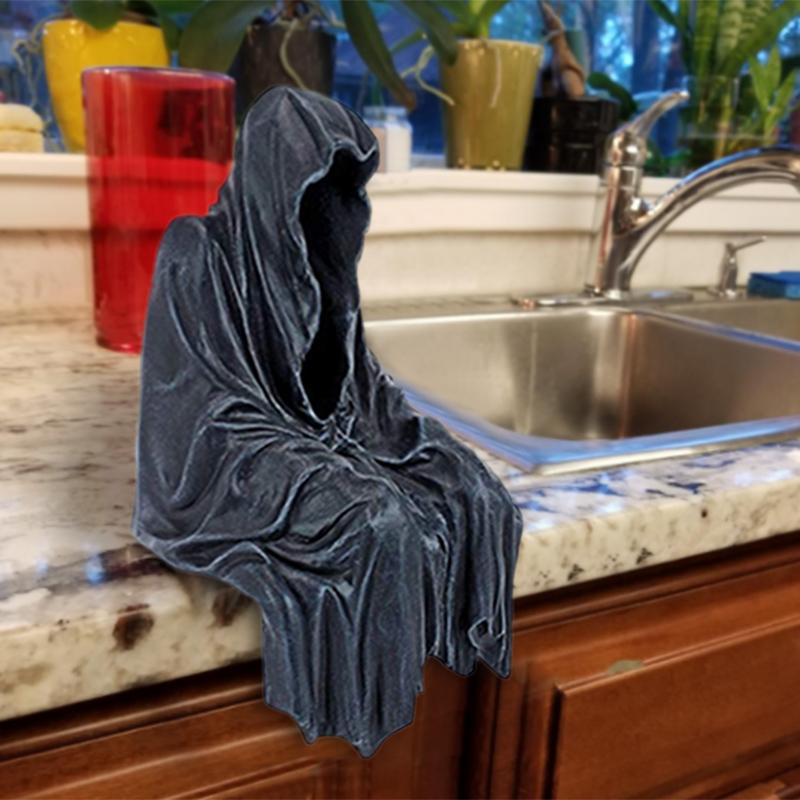 Reaping Solace The Creeper Reaper Sitting Statue Resin Desktop Ornament Gothic Sculpture