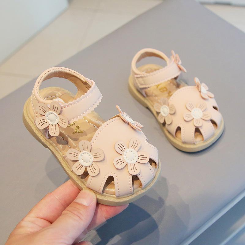 New Walkers Fashion Versatile Comfort Baby Girl Shoes Soft Soled Anti Slip Minimalist Baby Shoe Floral Retro Flat Sandal Newborn