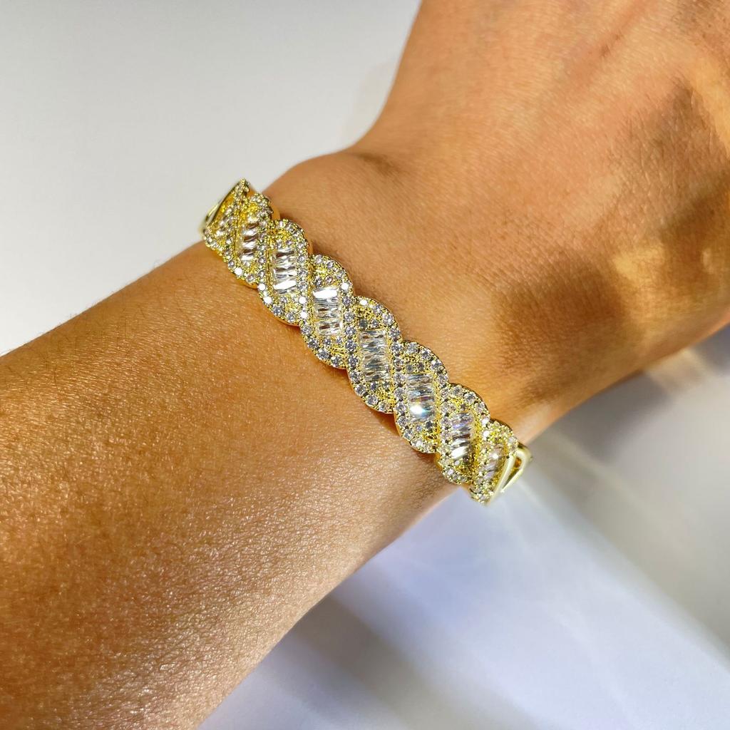 European and American Style Twist Bracelet for Girls, High-end Light Luxury Bracelet
