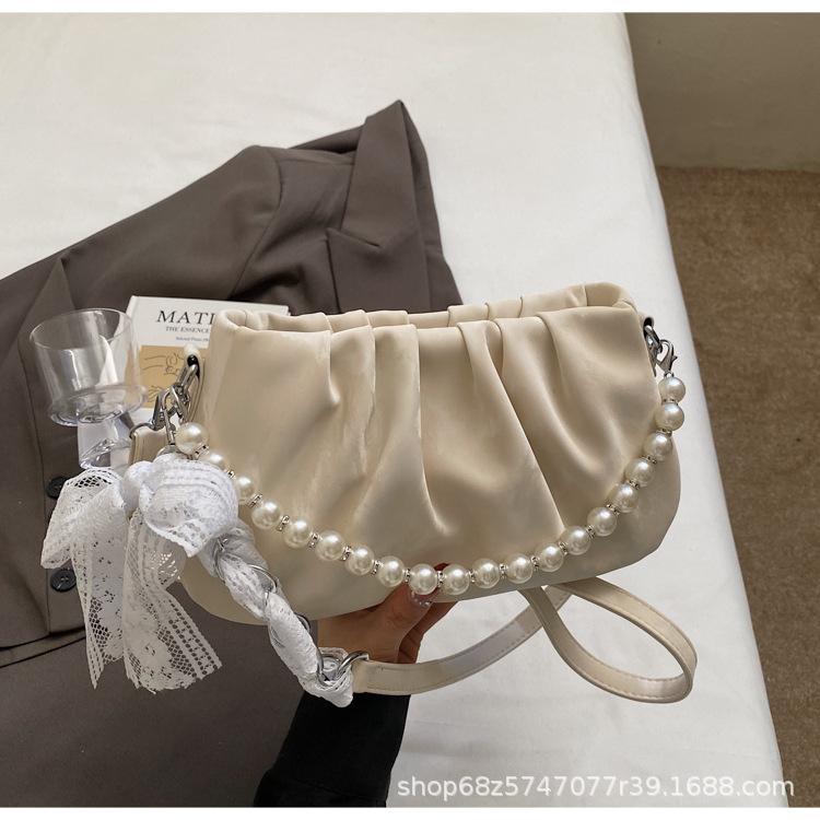 2025 summer new super hot small bag women's fashion versatile niche design one-shoulder crossbody bag pleated cloud bag