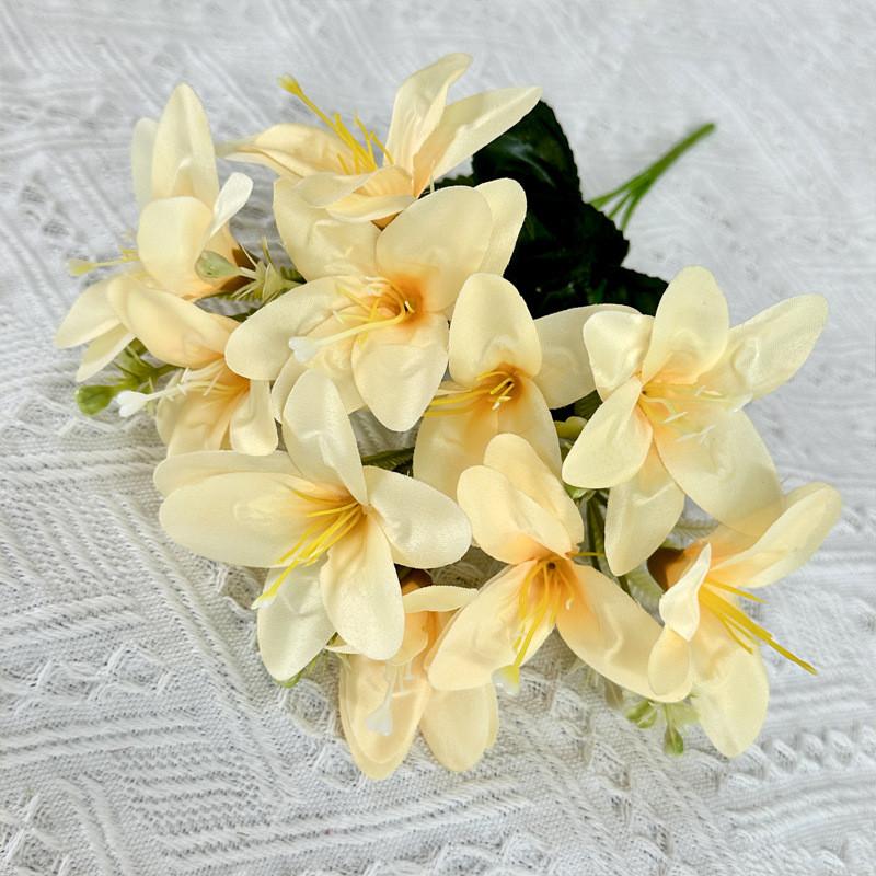 Simulated Lily Plants Wedding Hotel Restaurant Room Decoration Desktop Ornament