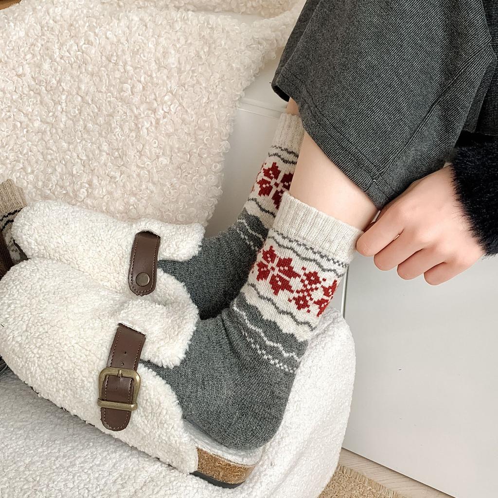 Dicke warme Retro-Streifen Kontrastfarbe Schneemuster Woll-Frottee Socken für Damen