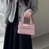 This Handbag Is Cute, Sweet and Girlish. It's A Fashionable and High-quality Crossbody Bag