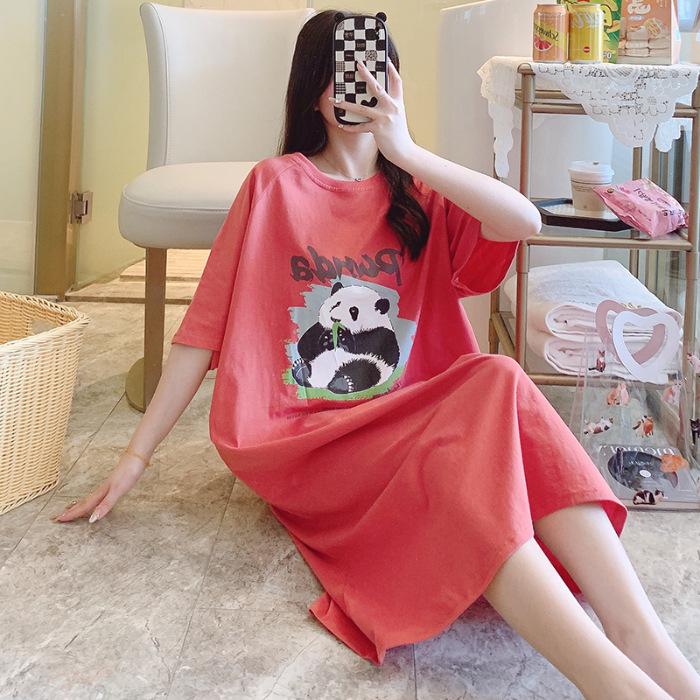 

Женская летняя ночная рубашка с рисунком больших размеров – легкая, круглая горловина, короткие рукава, средняя длина 5XL