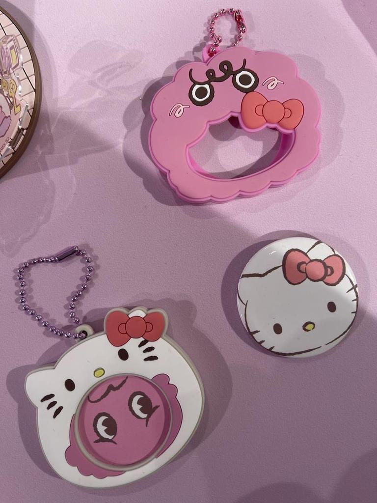 [USED] SHINee KEY x Hello Kitty Can Badge Key Ring Pink