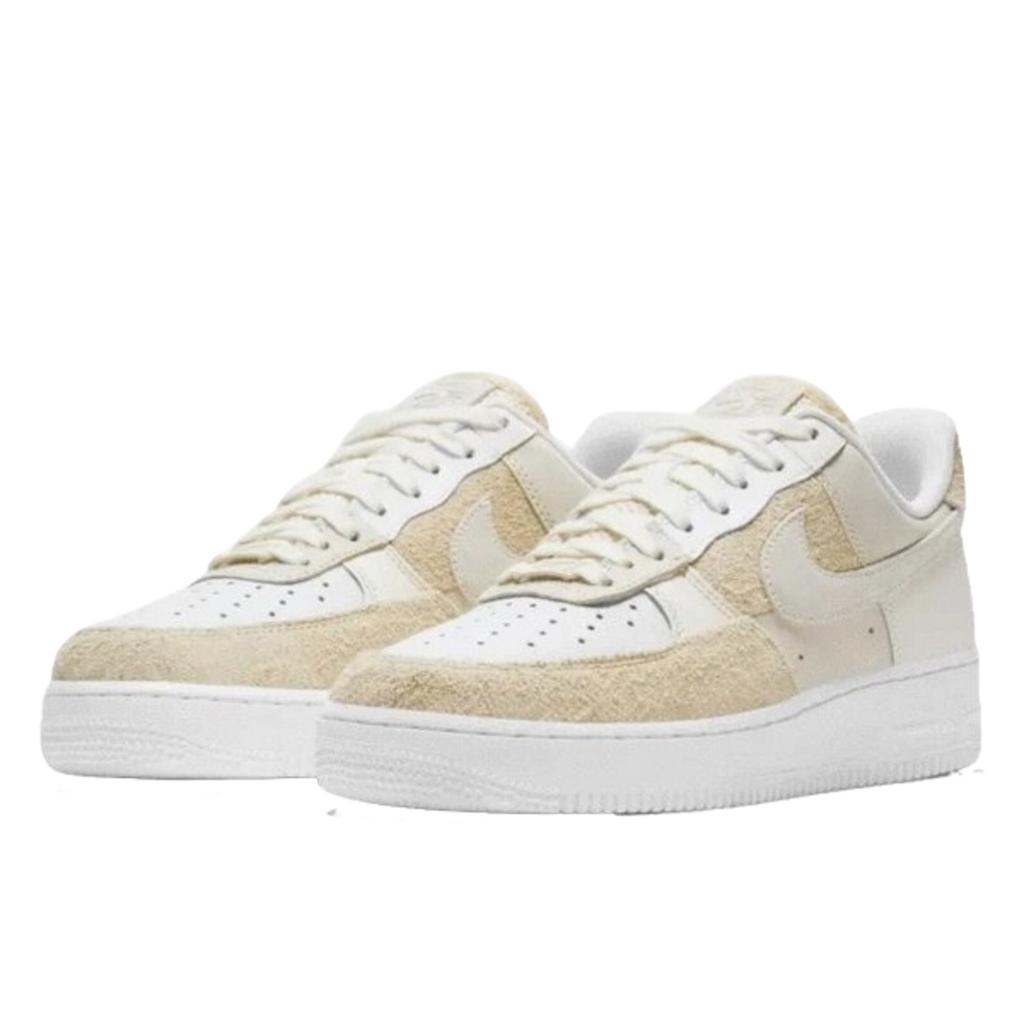 Nike Air Force 1 07 Coconut Milk