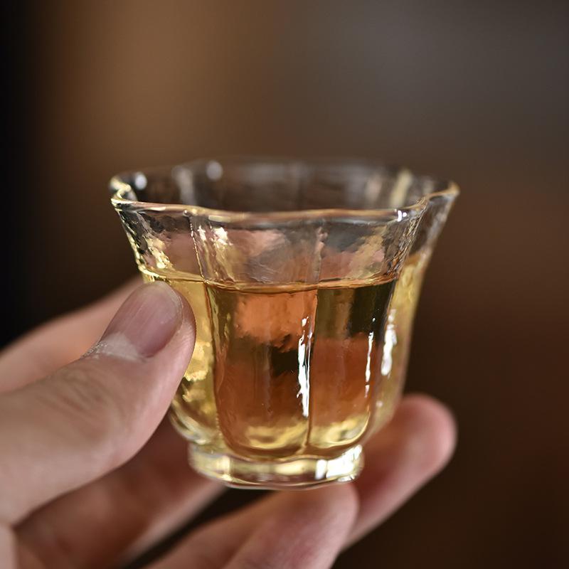 Verdickte hitzebeständige Petal Hammerschlag Glas Teetasse Teetasse Haushalt Einzelbecher Persönliche Tasse Teezeremonie Teeset Tasse