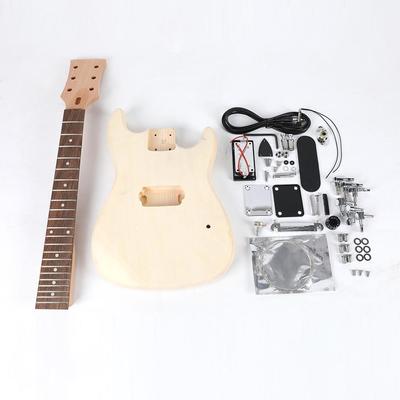 Gitary, ukulele, mandoliny – Gitary