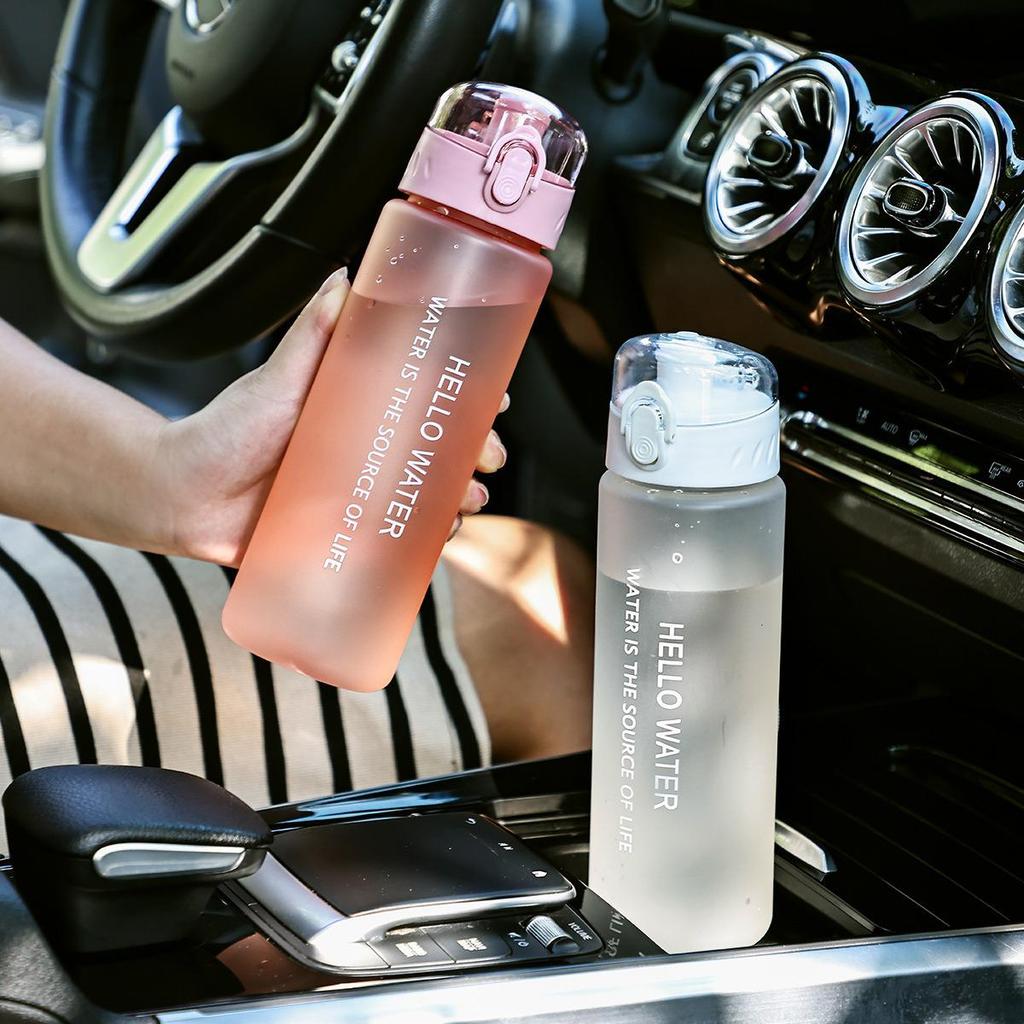 Heat-Resistant Large Capacity Sports Water Bottle with Detachable Lanyard