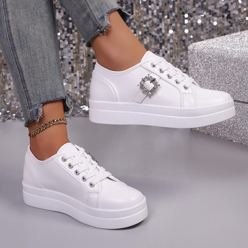 Fashion Fashion Metal Decoration Lace Up Skateboard Shoes Women Autumn Round Toe Thick Bottom Sneakers Casual Soft Sole Non Slip Shoes