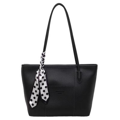 Women's Bag New Women's Fashion Solid Color Shoulder Bag Light and Simple Commuting Large Capacity Tote Bag