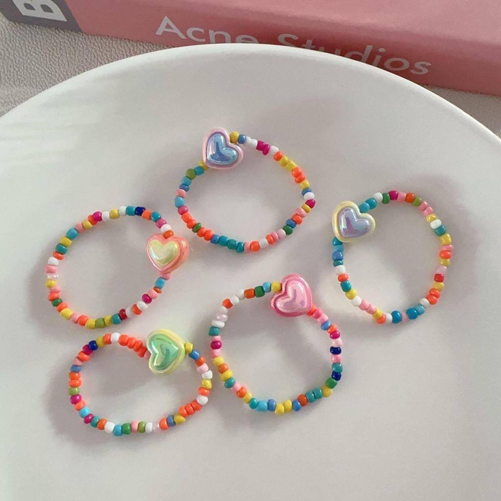 Barevný korálkový náramek s kreslenou princeznou pro děti - roztomilý, kreativní design s cukrovinkami