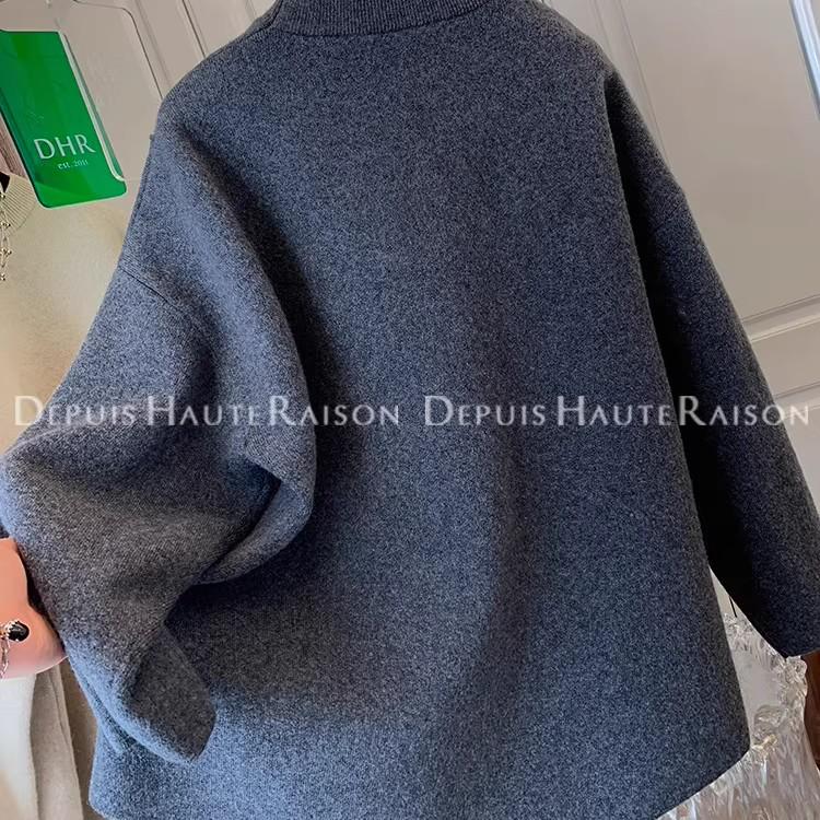 2025 Autumn/Winter Plus-Size High-End Lazy Style Casual Slit Knit Top for Women