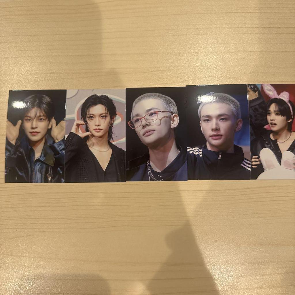 [USED] Stray Kids Photo Cards Set of 20 Purchased in Korea / Signed Print