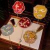 1PC Wedding Handheld Flower Fans Chinese Retro Good Luck Fan With Tassels Bride Wedding Handheld Group Fan Photography Props