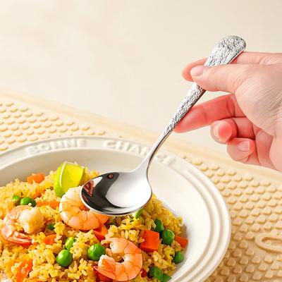 Cuchara de Acero Inoxidable con Agarre Antideslizante Diseño Patrón Martillado Cuchara para Sopa Arroz Fideos Herramienta de Cocina Multifuncional