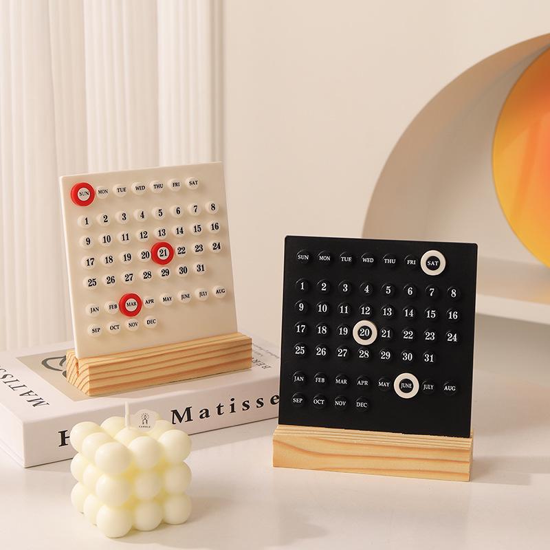 Nordic Wooden Ring Acrylic Calendar: Aesthetic Desktop Ornament and Decompression Decoration