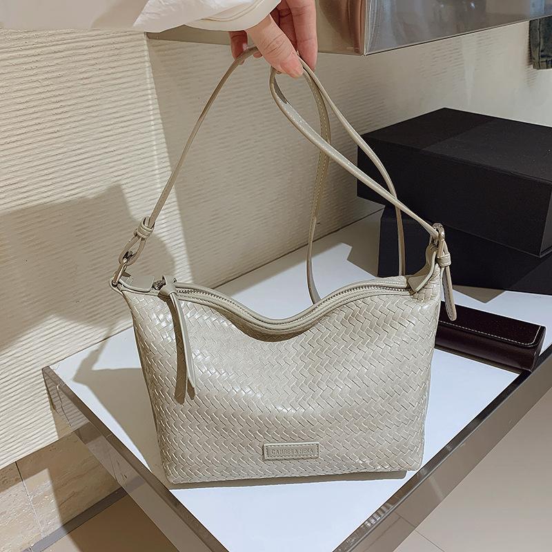 

Premium underarm bag women s new fashion woven pattern dumpling bag simple commuter shoulder messenger bag