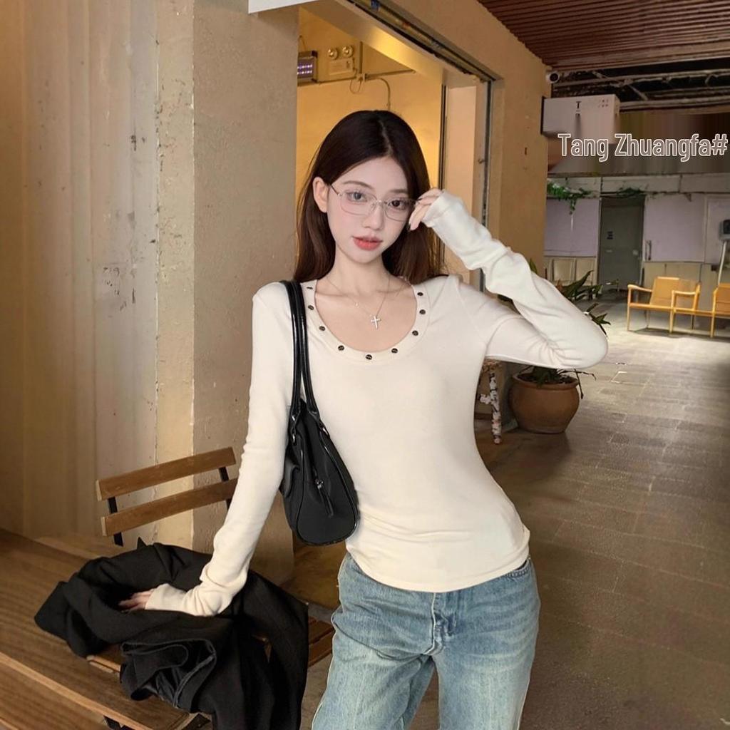 Spicy Girl Rivet Round Neck Slim Fit Long Sleeve T-shirt for Women's Autumn/Winter Wear