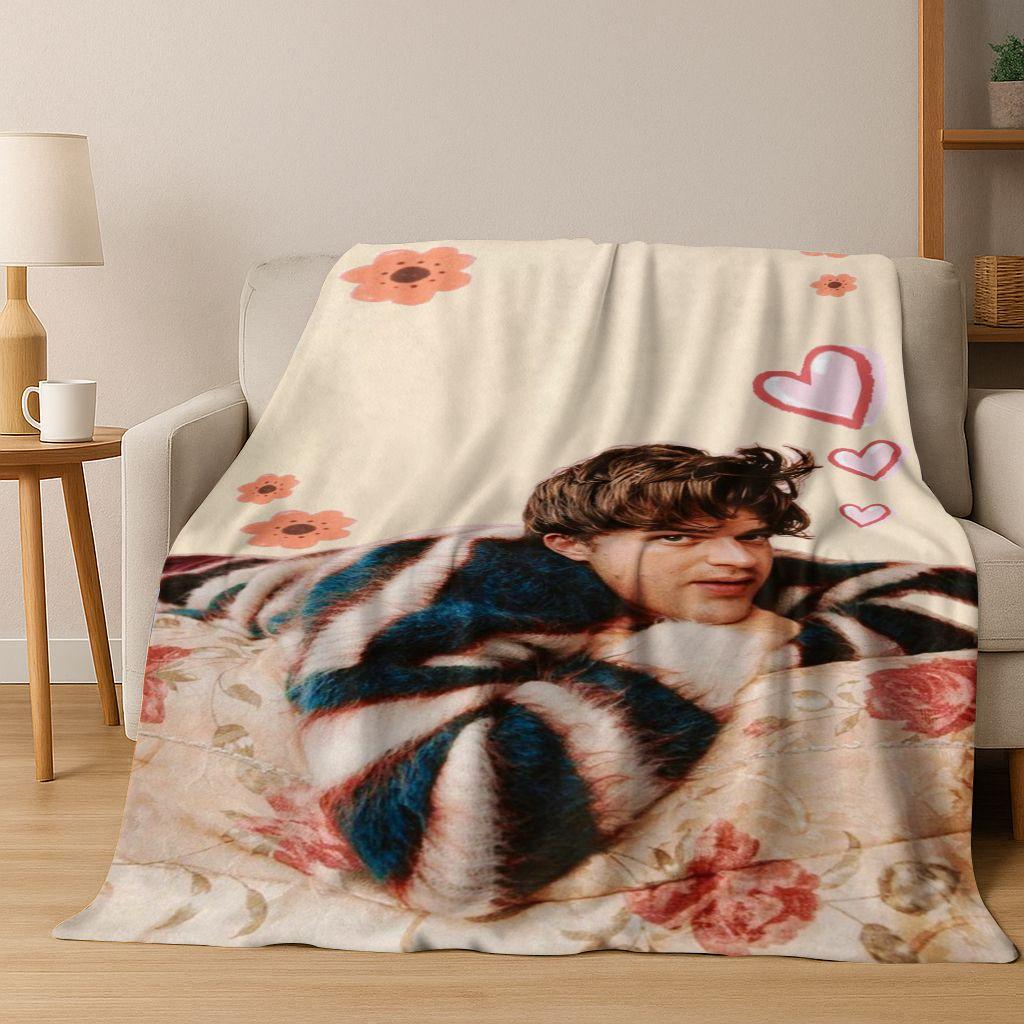 2026 New Joe Keery Art Flannel Blanket,warm and Cozy Soft Throw Blanket for Home Bedroom Bed Sofa Picnic Office Cover Gift Kids