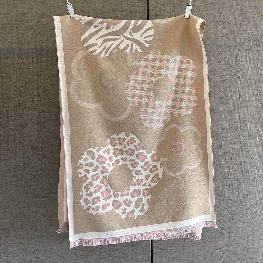 Women Autumn Winter Thick Warm Cashmere Scarves Korean Version Fashion Flower Scarf Female Blanket Bufanda Poncho Pashmina