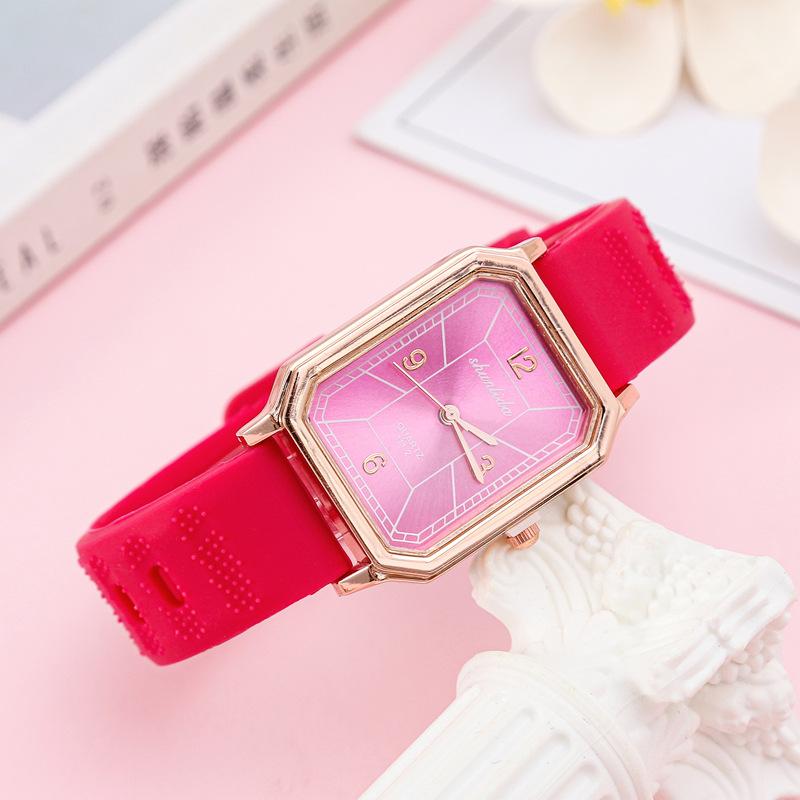 Fashion Versatile Ladies Watch Rectangle Casual Silicone Strap Quartz Watch Schoolgirl Watch