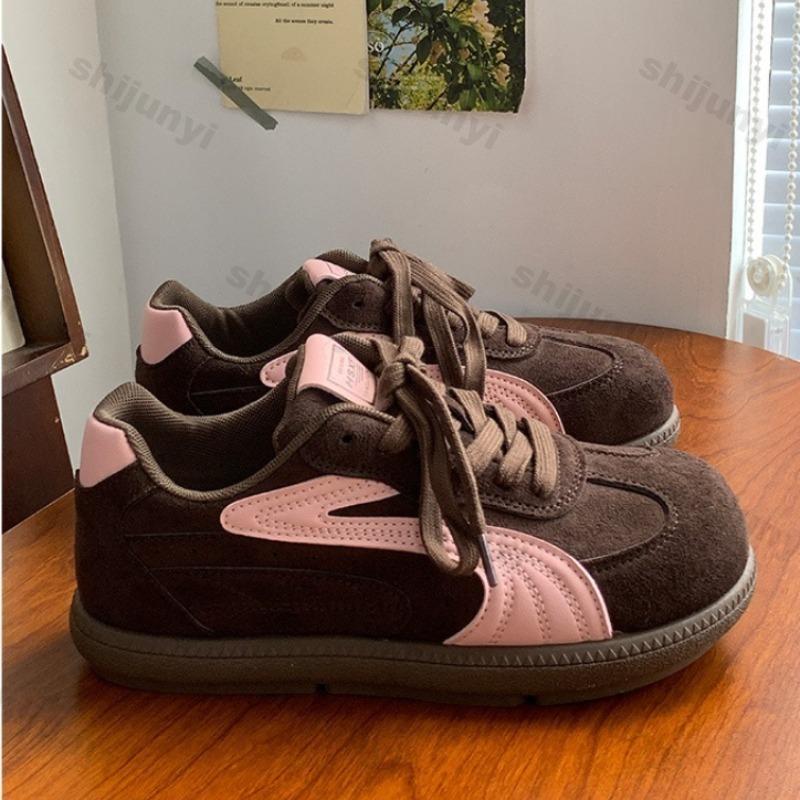Woman's Casual Sneakers Retro Round Toe Comfort Soft Sole Chunky Flat Shoes Fashion Versatile Lightweight Non Slip Sport Shoes