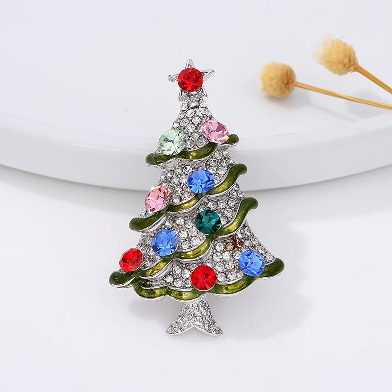 Fumaide Christmas Tree Brooch Set