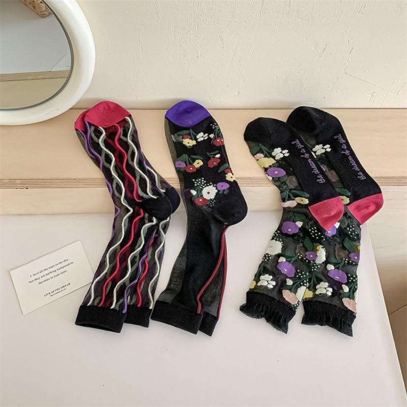 Crystal Silk Socks Women Summer Ultra-thin Transparent Elastic Nylon Long Socks Harajuku Vintage Floral Embroidery Kawaii Socks
