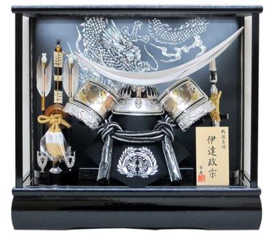 10 Silber Datum Helm Fall Dekoration YN31312GKC Satsuki Puppe Bogen und Silber Rüstung Dekoration in Fall Datum Masamune Keine. (Holzschwert)
