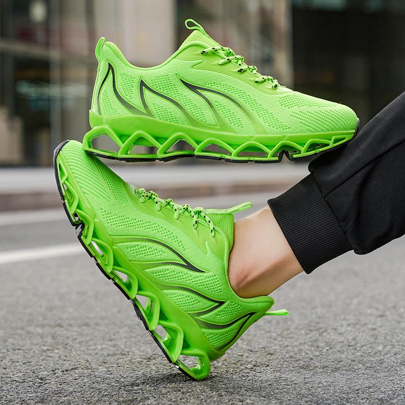 Fashion White Walking Sneakers Men Large Size 48 Sport Basketball Shoes For Men High Quality Street Style Shoes Male Sneakers