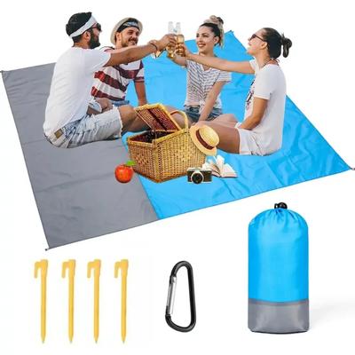Faltbare Wasserdichte Strandmatte Outdoor Camping Picknickdecke Leicht Tragbar mit Tragetasche für Sand Gras Boden