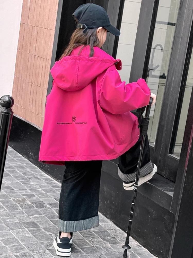 2025 Mädchen Trendige Lockere Windjacke: Stilvolle Outdoor-Jacke für Kinder für Frühling und Herbst