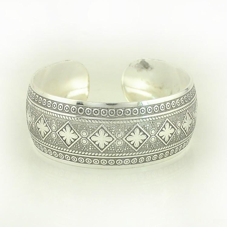 Ancient Silver Tibetan Decoration Engraved Opening Bracelet, Ethnic Style Retro Wide Bracelet, Bracelet