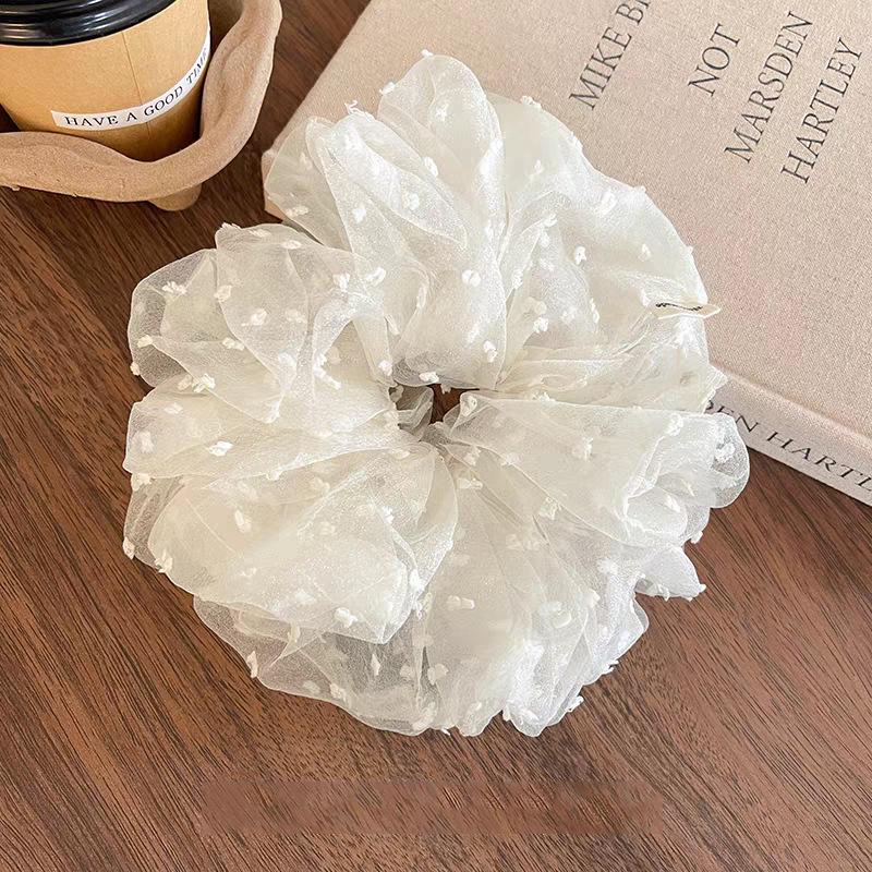 

Очень большая белая сетчатая резинка-скранч в горошек для объемных пучков и хвостиков