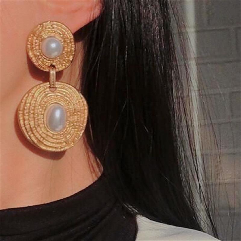 Retro Irregular Imitation Pearl Ear Clips Women  Exaggerated Long Large Earrings