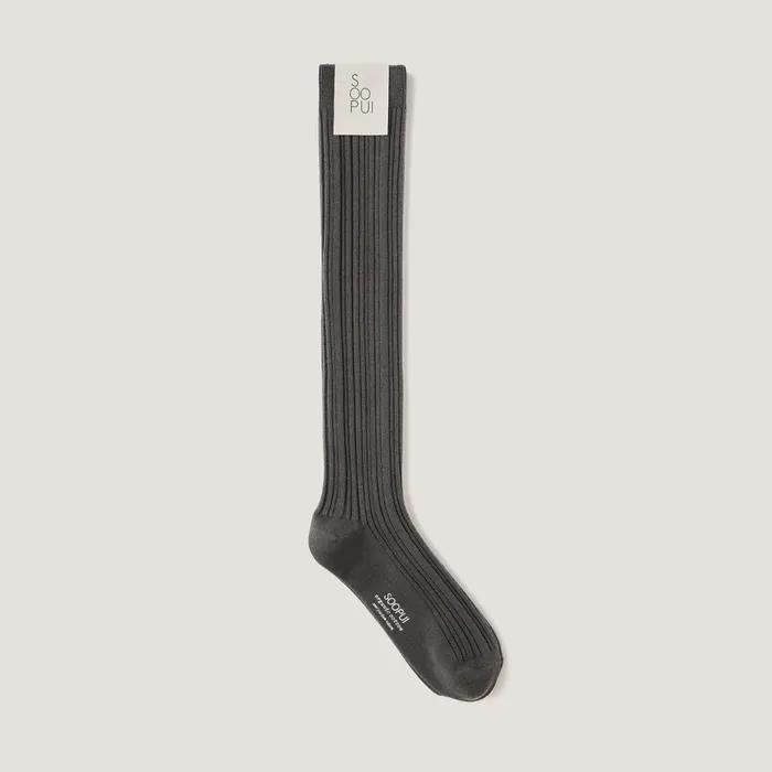 Organic cotton knee socks in charcoal_Organic cotton knee socks charcoal