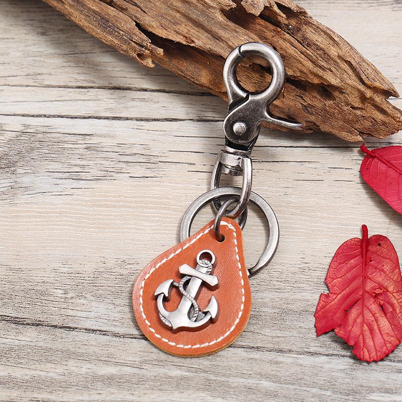 Retro Bronze Alloy & Genuine Leather Men's Keychain - European & American Style