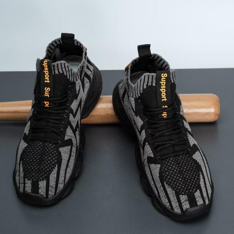 Summer fly-woven breathable casual sports shoes fashion trend versatile running shoes new lightweight men's shoes mesh