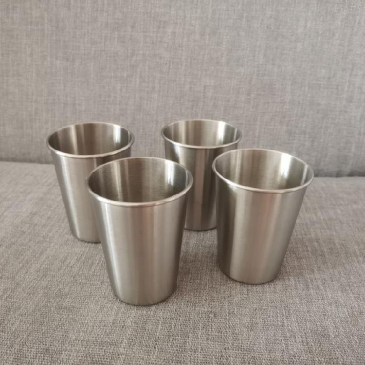 10Pcs Comfortable Rolled Mouth Cups Stylish Stainless Steel Cup Set with Rolled Brims for Parties and Outdoors