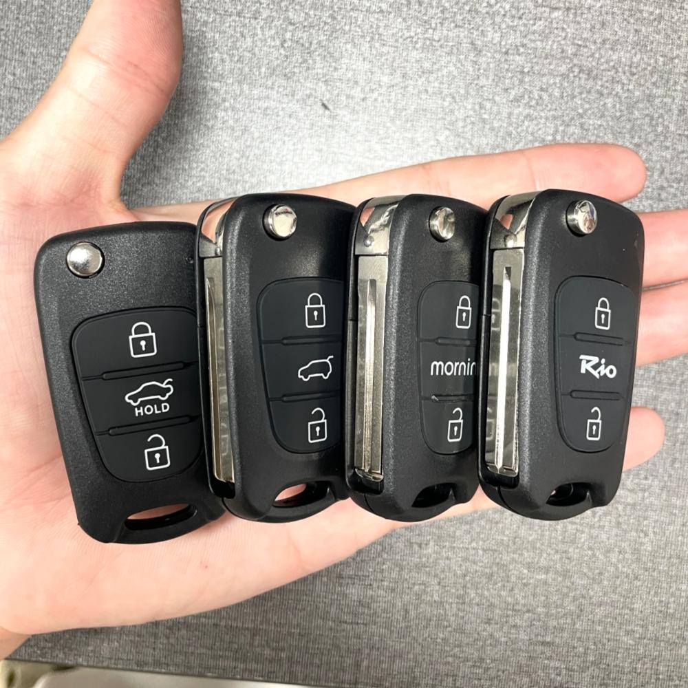 For Hyundai I20 I30 Ix35 I35 Accent For Kia K2 K5 Rio 3 Picanto Ceed Cerato Sportage 3 Buttons Flip Remote Car Key Shell Case