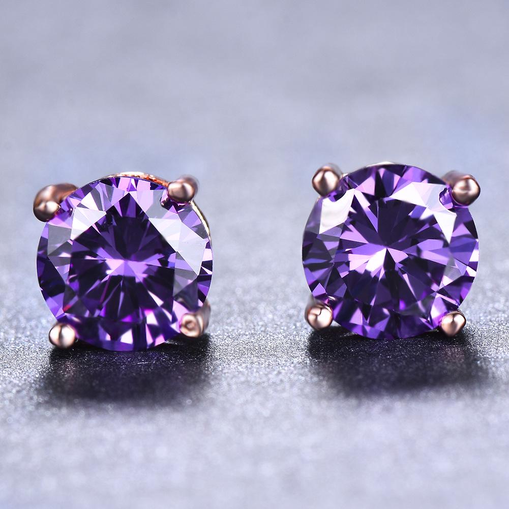 Białe Okrągłe Kolczyki Sztyfty z Diamentami z Czterema Ząbkami dla Kobiet - 8MM Cyrkonia, Modna i Wszechstronna Biżuteria.