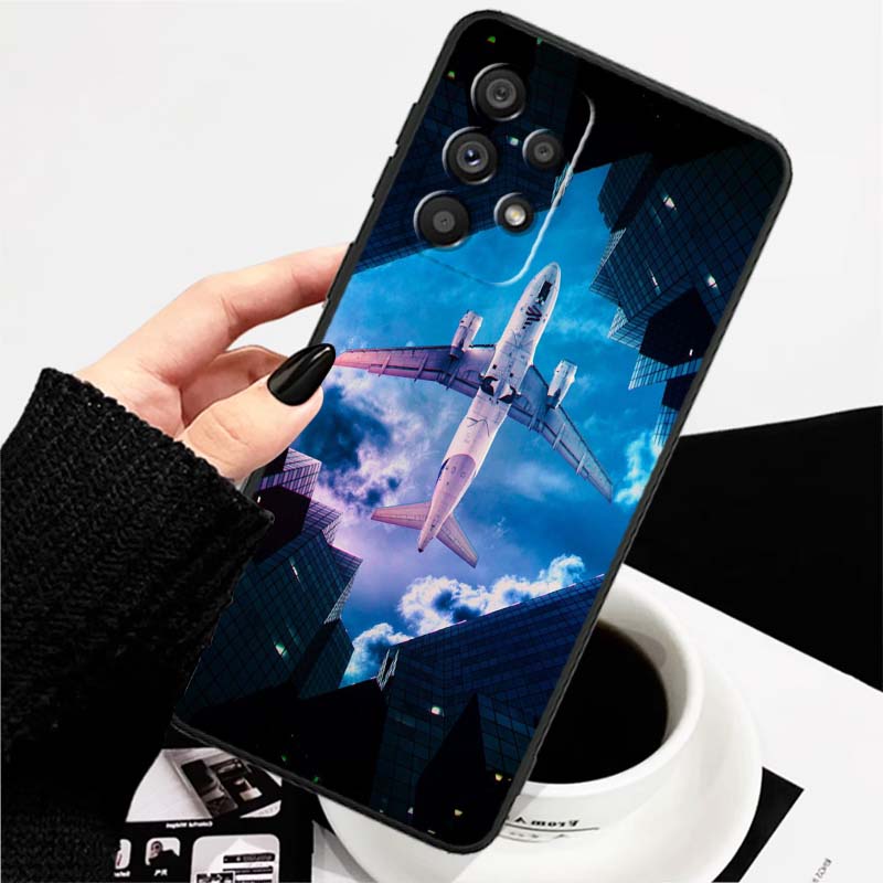 Fashion airplane pattern For Samsung A73 A72 A71 A55 A54 A53 A52 A51 A13 A22 A16 A15 A12 A14 A26 A07 5G Black Phone Case
